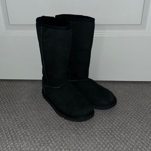 Tall black UGGs
